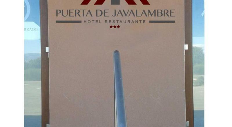 Hotel Puerta De Javalambre La Puebla De Valverde Exterior foto